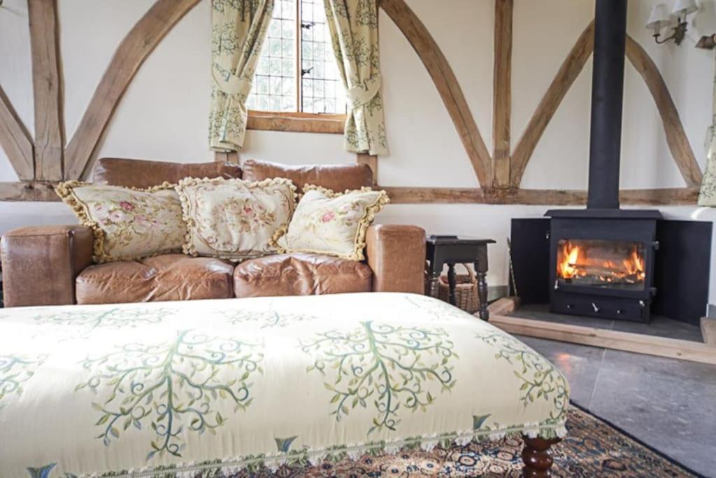 Ebony Cottage Tenbury Eksteriør bilde